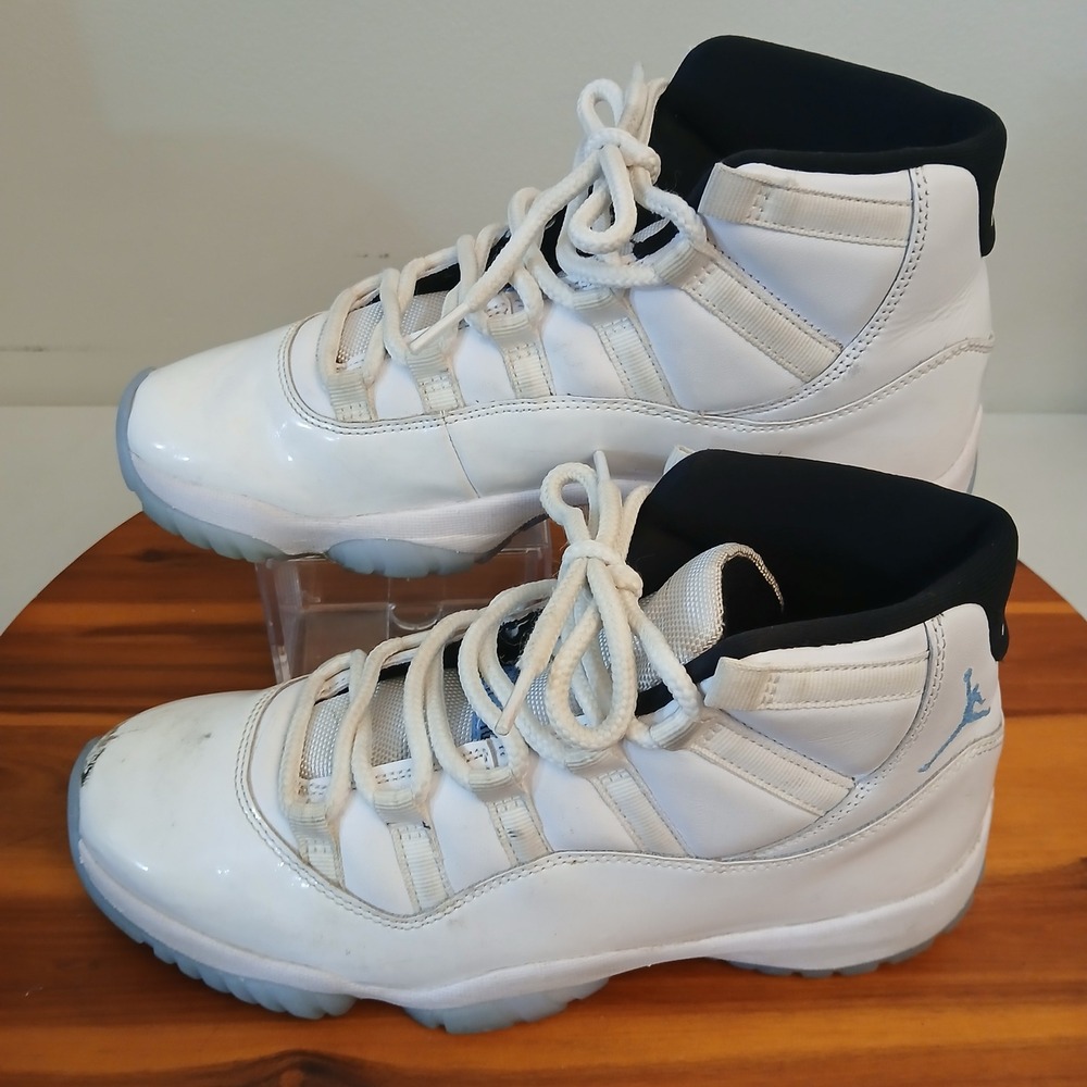 Nike Air Jordan 11 Retro Legend Blue Men Size 8 White Shoes Sneakers CT8012-104
